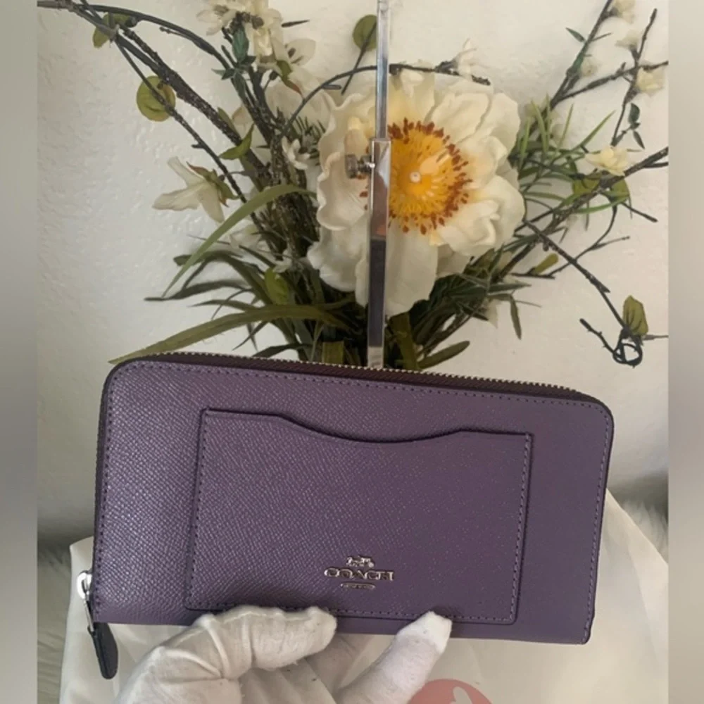 Coach Accordion Zip Around Lavender Wallet